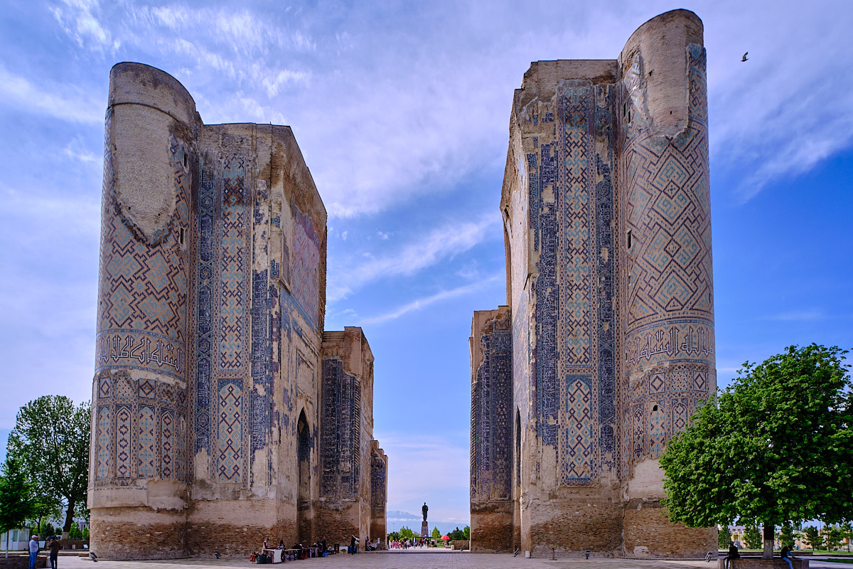 Oq Saray: Rest des Portaleingangs vom Sommerpalast von Timur (Einer der größten Feldherrn und Eroberer)